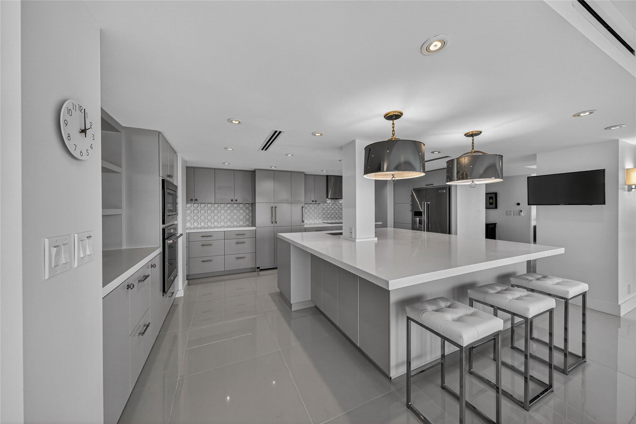 Point of Americas II - Residential