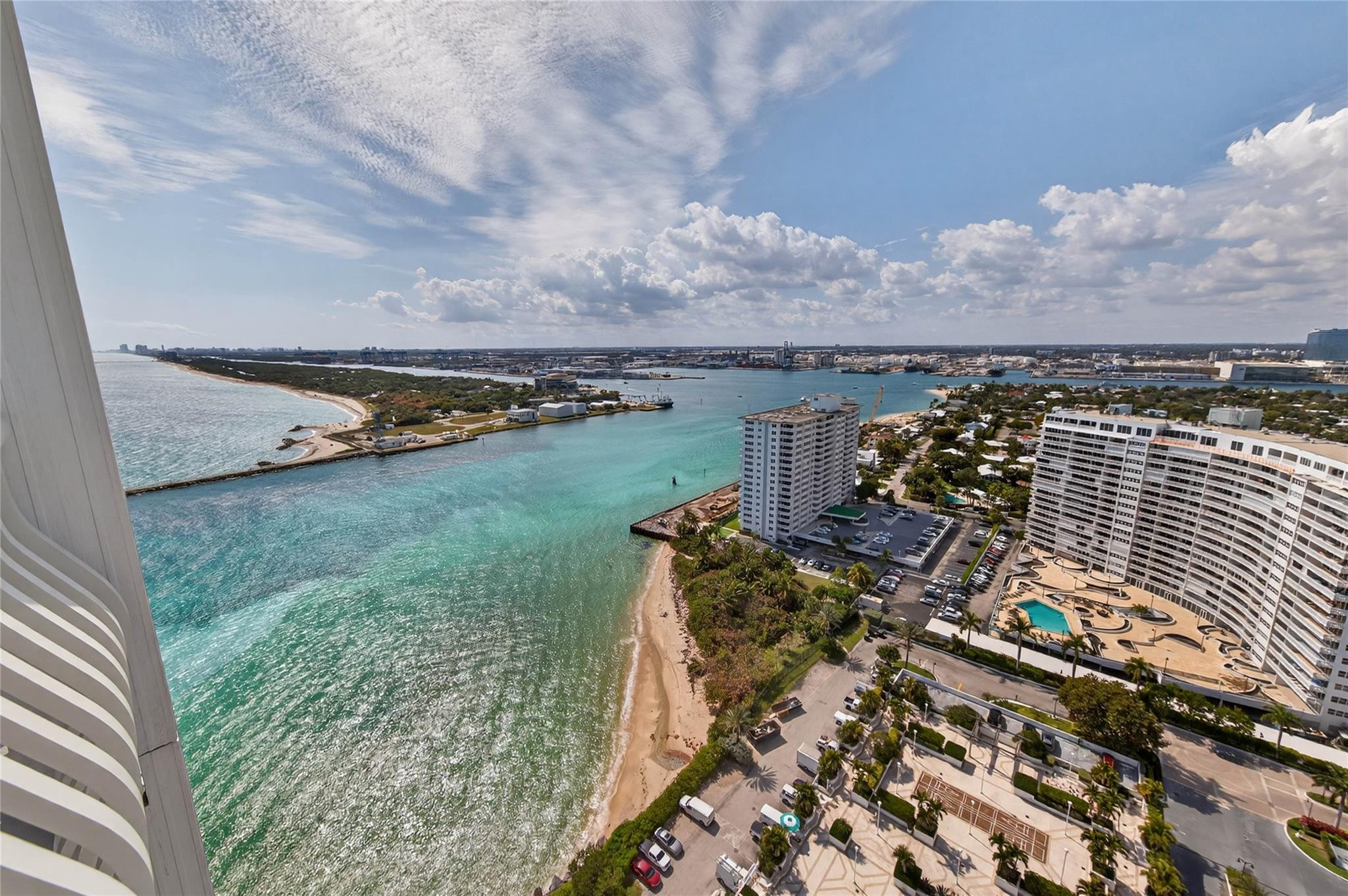 Point of Americas II - Residential