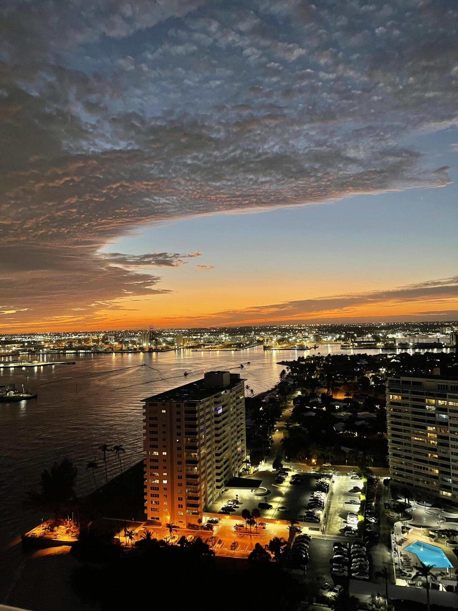 Point of Americas II - Residential