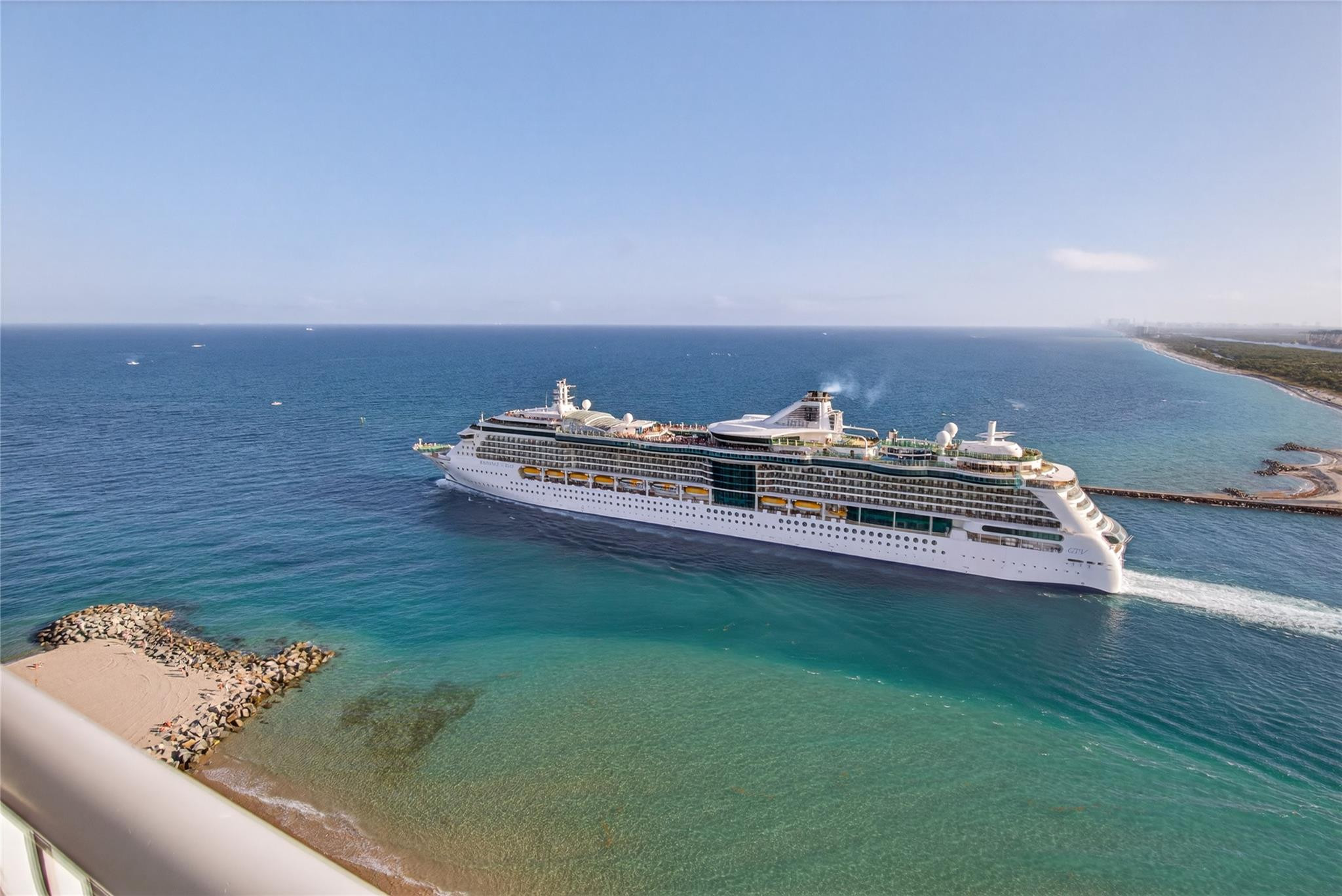 2200 S Ocean Lane 2701-02