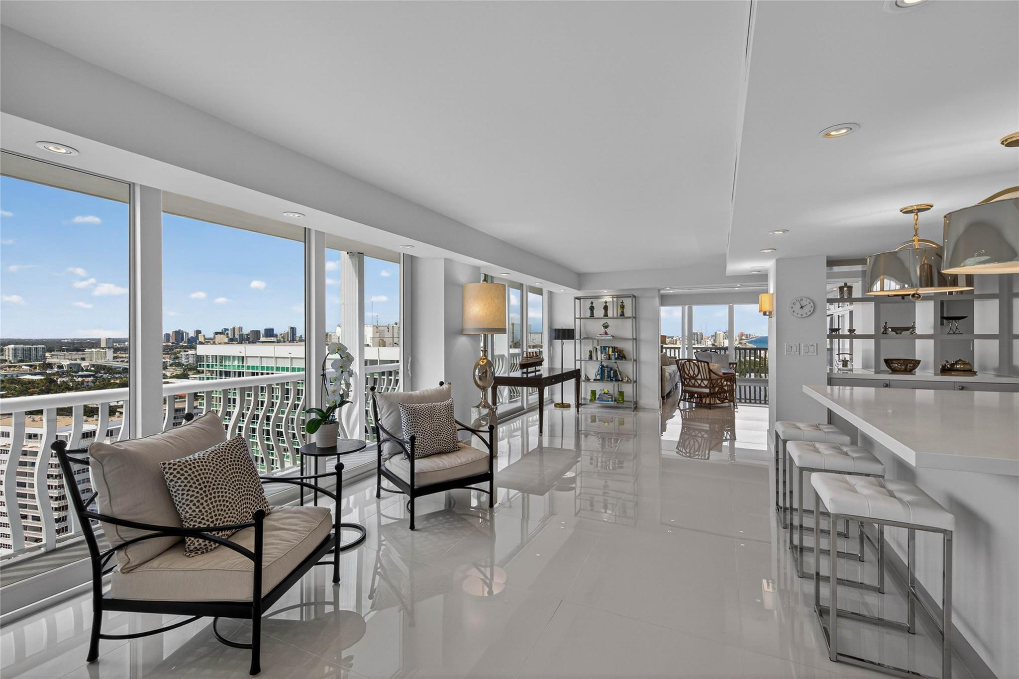 Point of Americas II - Residential