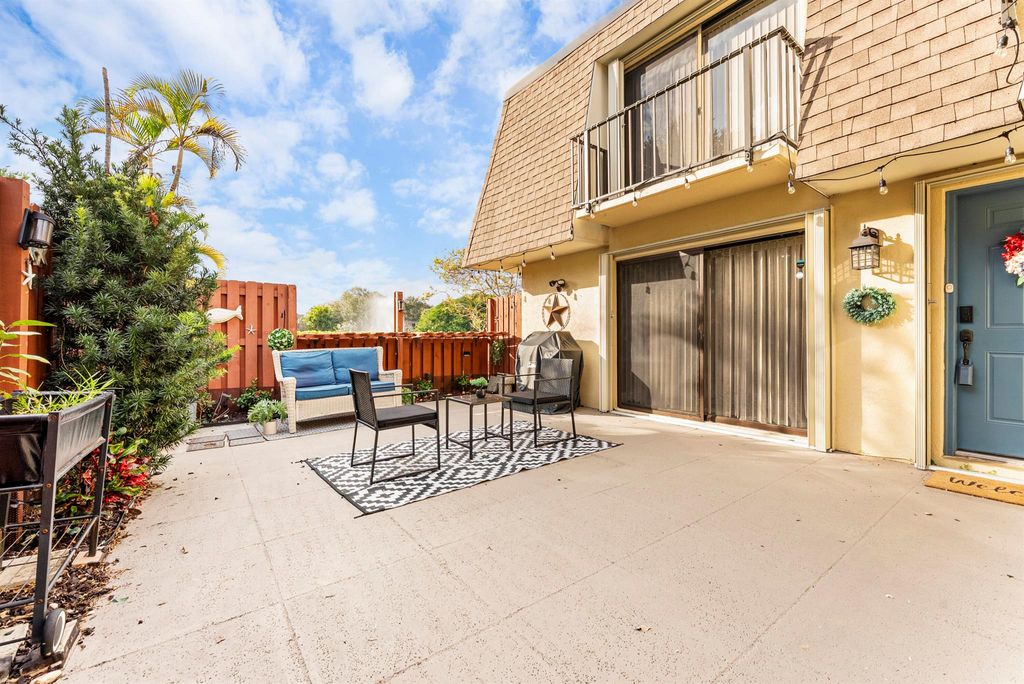 Photo of 2949 SW 22nd Avenue #27a, Delray Beach, FL 33445 (MLS # R11144766)