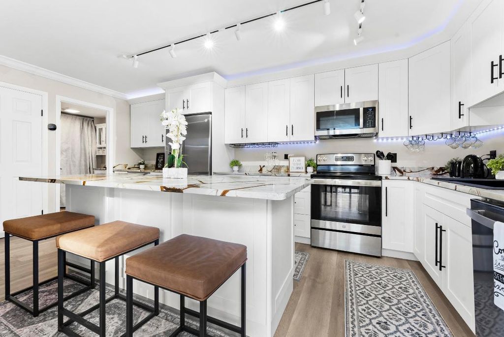 Photo of 2949 SW 22nd Avenue #27a, Delray Beach, FL 33445 (MLS # R11144766)