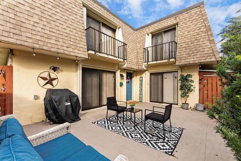 Palm Beach County Townhouses and Villas 59 2949 SW 22nd Avenue 27a Delray Beach FL 33445