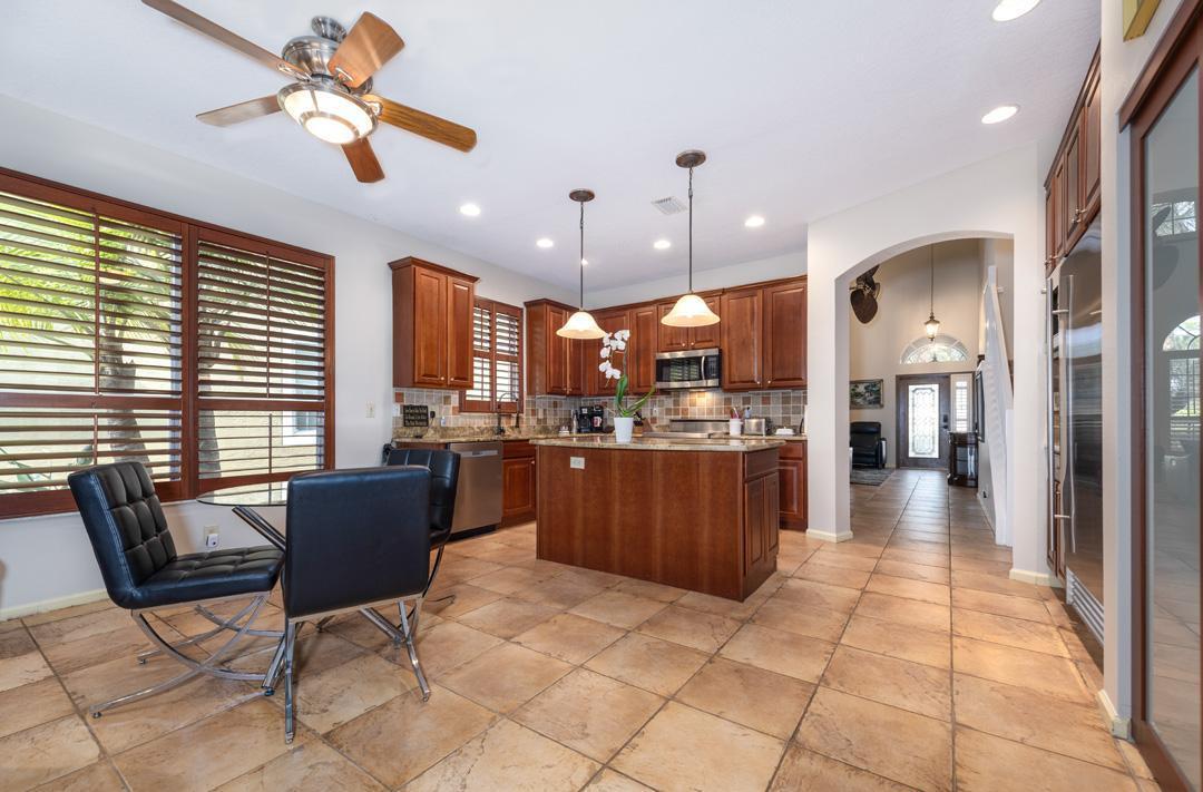 JENSEN BEACH COUNTRY CLUB - Residential