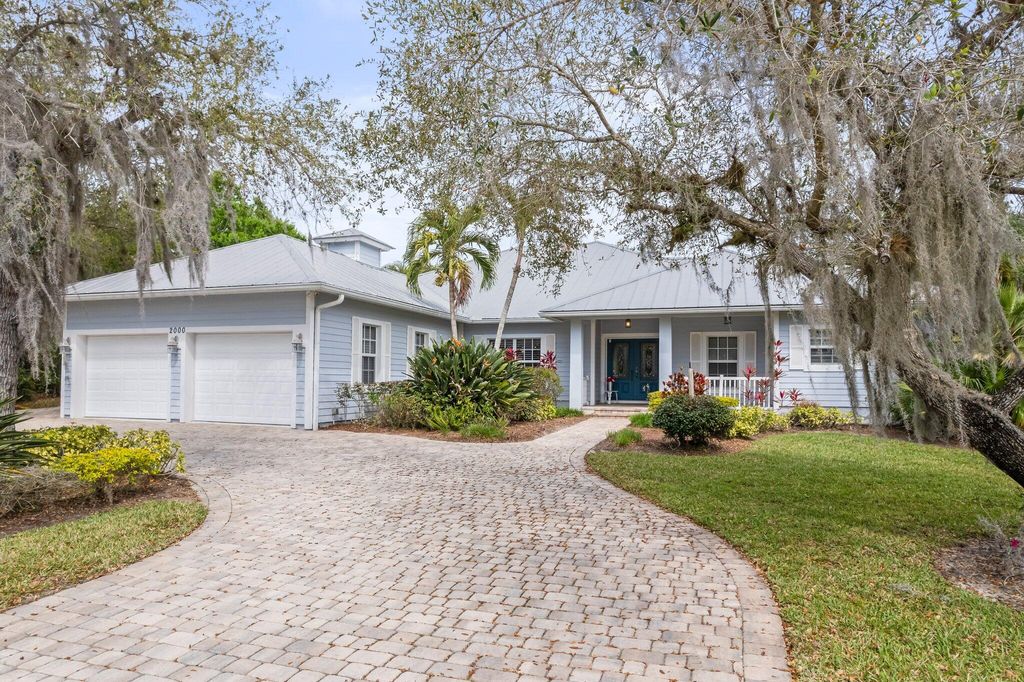 Photo of 2000 Winding Creek Lane, Fort Pierce, FL 34981 (MLS # R10961076)