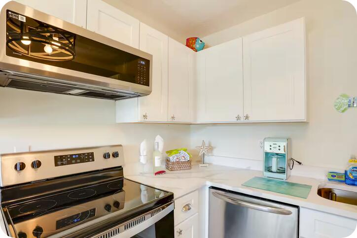 Photo of 8615 SE Lyons Road, Hobe Sound, FL 33455 (MLS # B26054661)