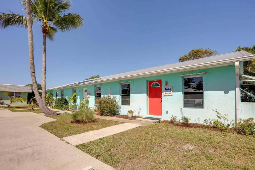 Photo of 8615 SE Lyons Road, Hobe Sound, FL 33455 (MLS # B26054661)