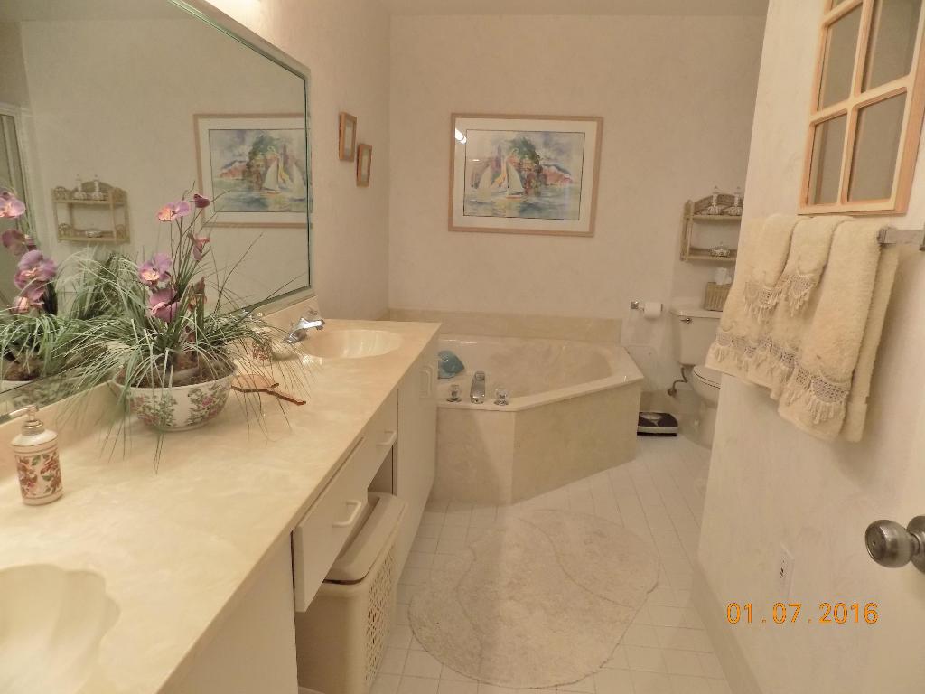 WHISPER WALK SEC D CONDO - Residential