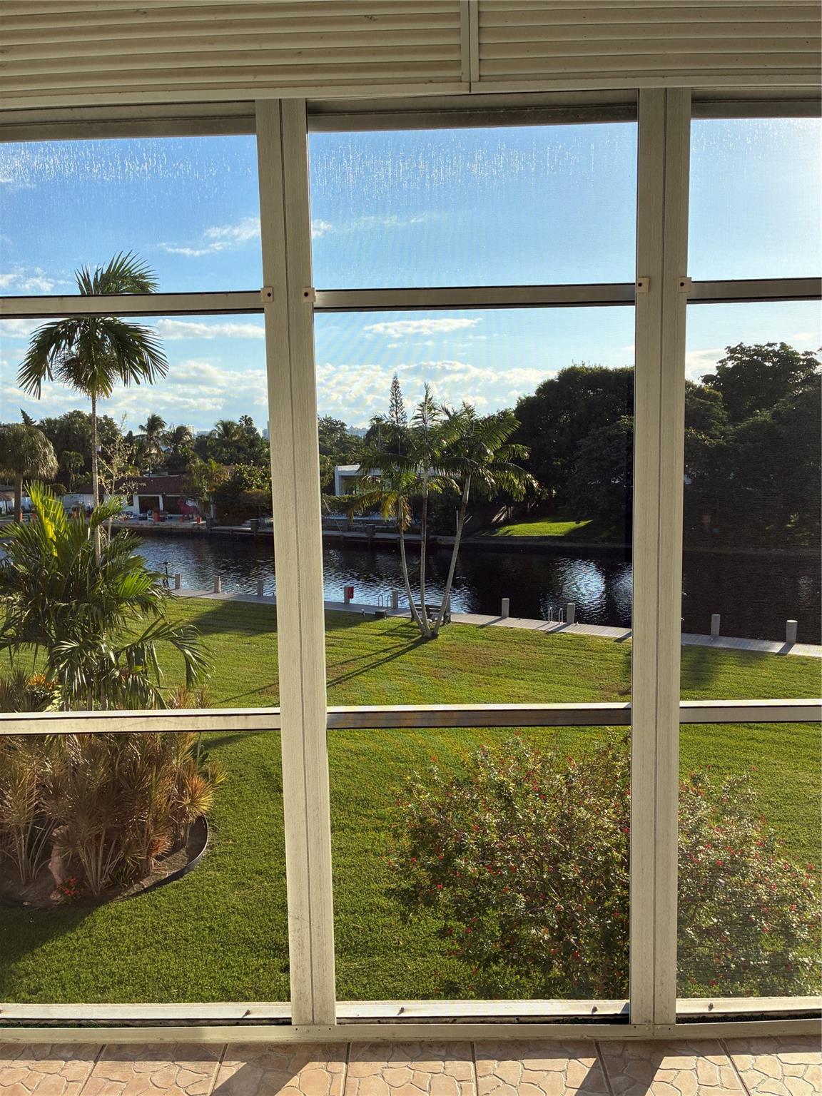 river shores - Residential Lease