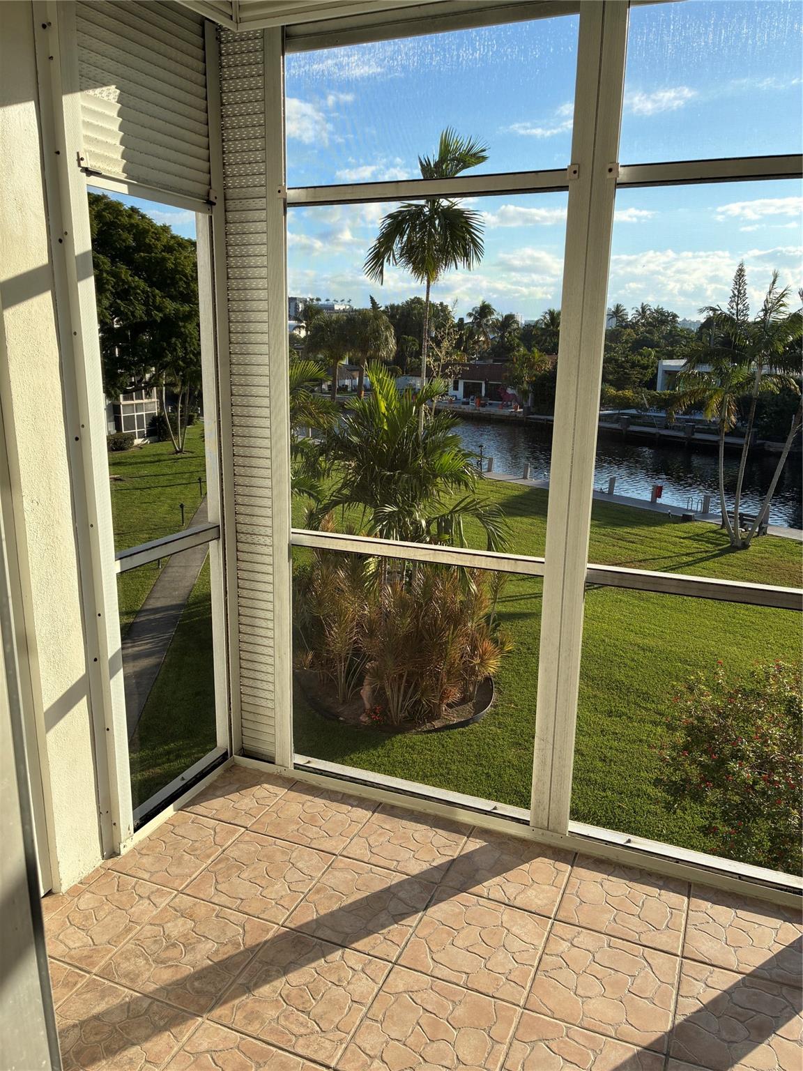 river shores - Residential Lease