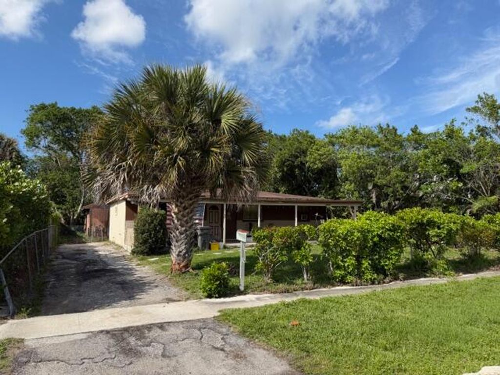 Photo of 5107 Marcia Place, West Palm Beach, FL 33407 (MLS # B26015665)