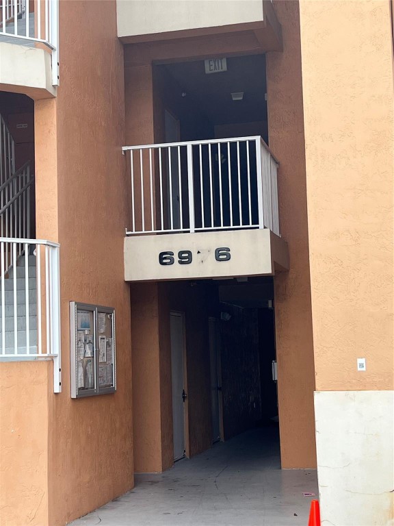 Courtyard at Davie - Residential