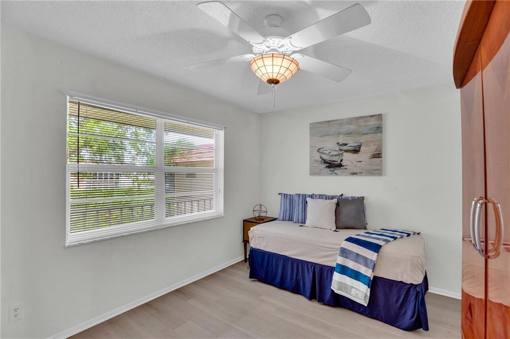 VISTA ROYALE PHASE IV BLDGS 83-111 - Residential