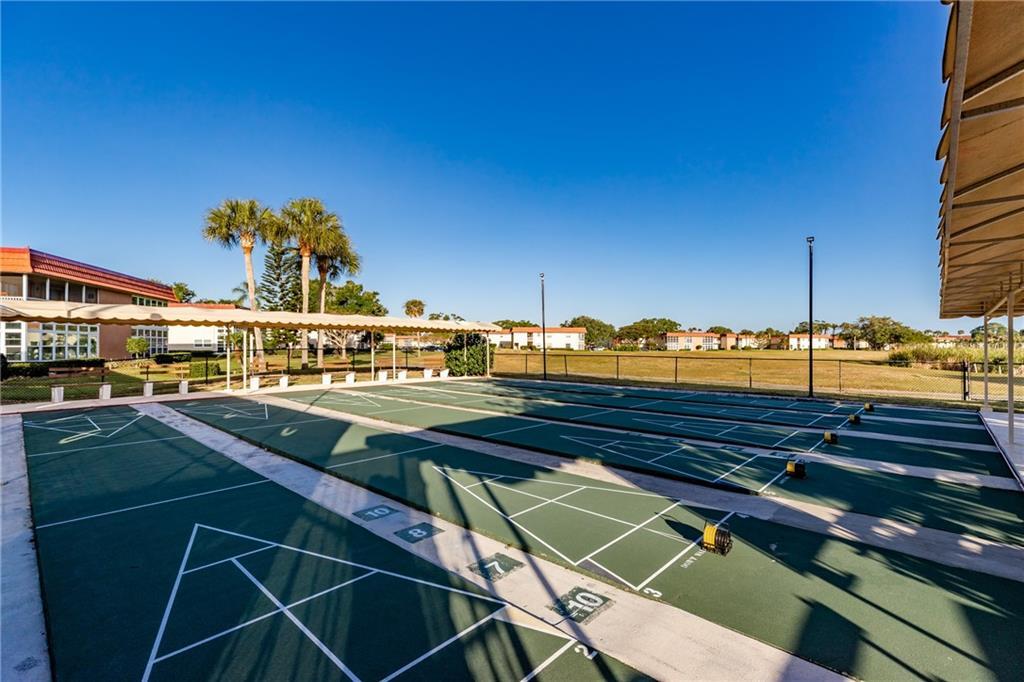 VISTA ROYALE PHASE IV BLDGS 83-111 - Residential