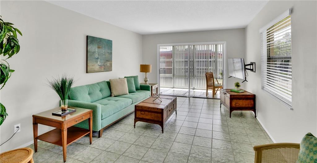 VISTA ROYALE PHASE IV BLDGS 83-111 - Residential