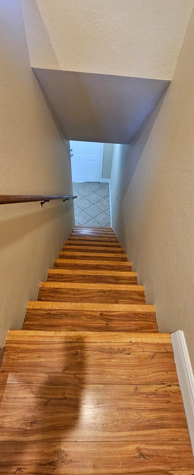 KENWOOD - Residential Lease