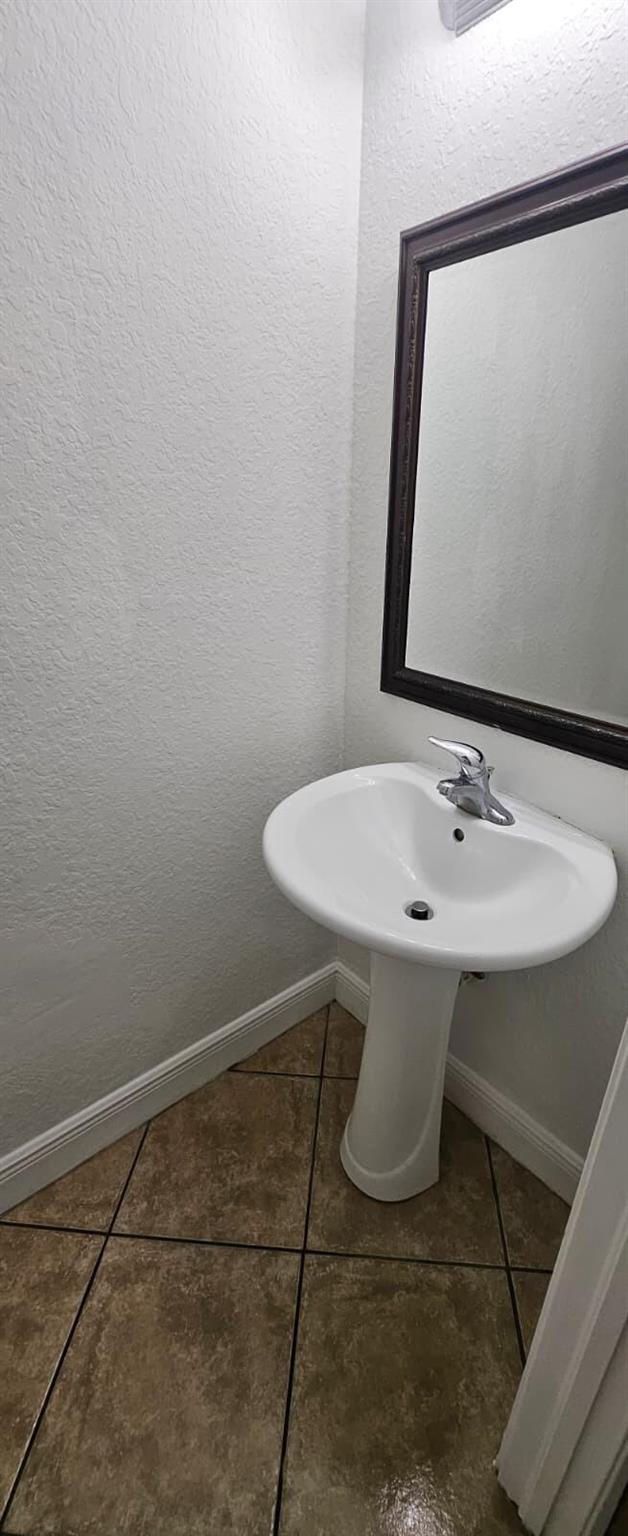 KENWOOD - Residential Lease