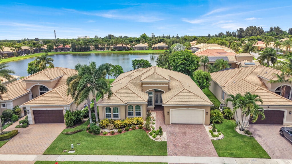 Photo of 10469 Whitewind Circle, Boynton Beach, FL 33473 (MLS # B26056330)