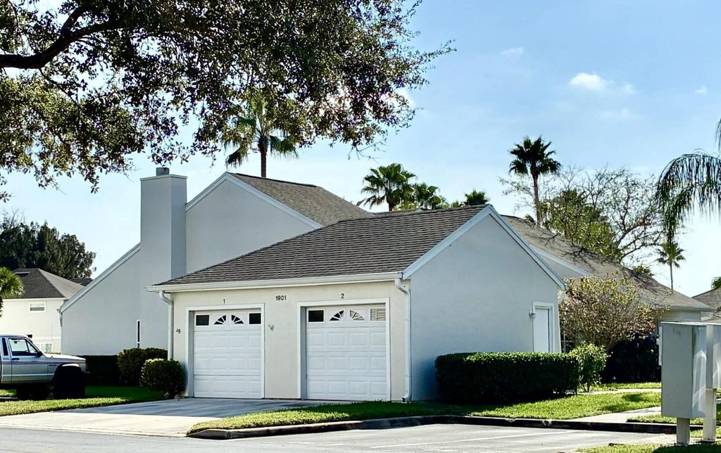 Photo of 1901 Westminster Circle #1, Vero Beach, FL 32966 (MLS # R11145095)