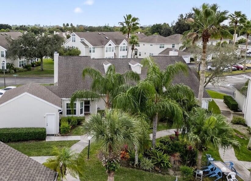 LAKE IN THE WOODS AT VERO - Residential