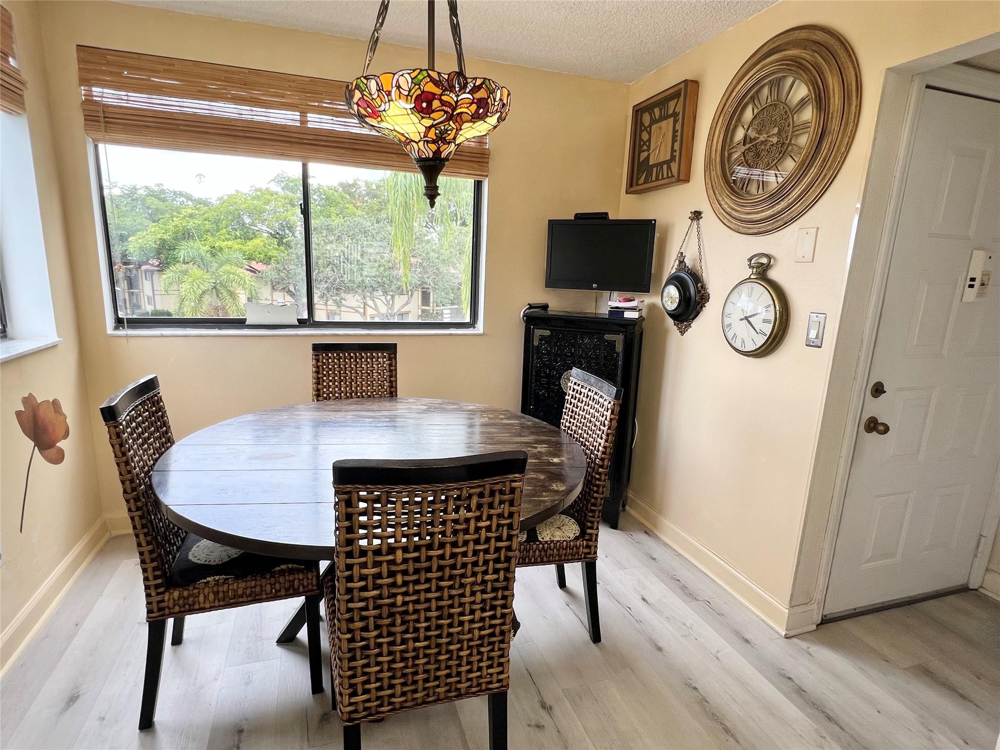 Kings Point Clairmont - Residential