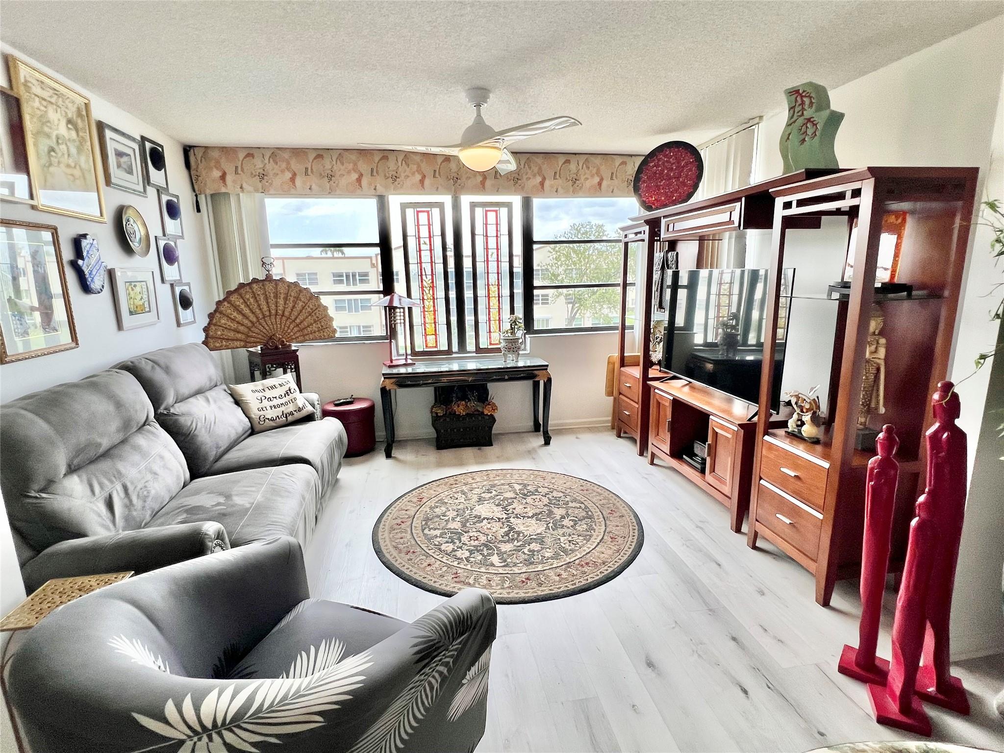 Kings Point Clairmont - Residential