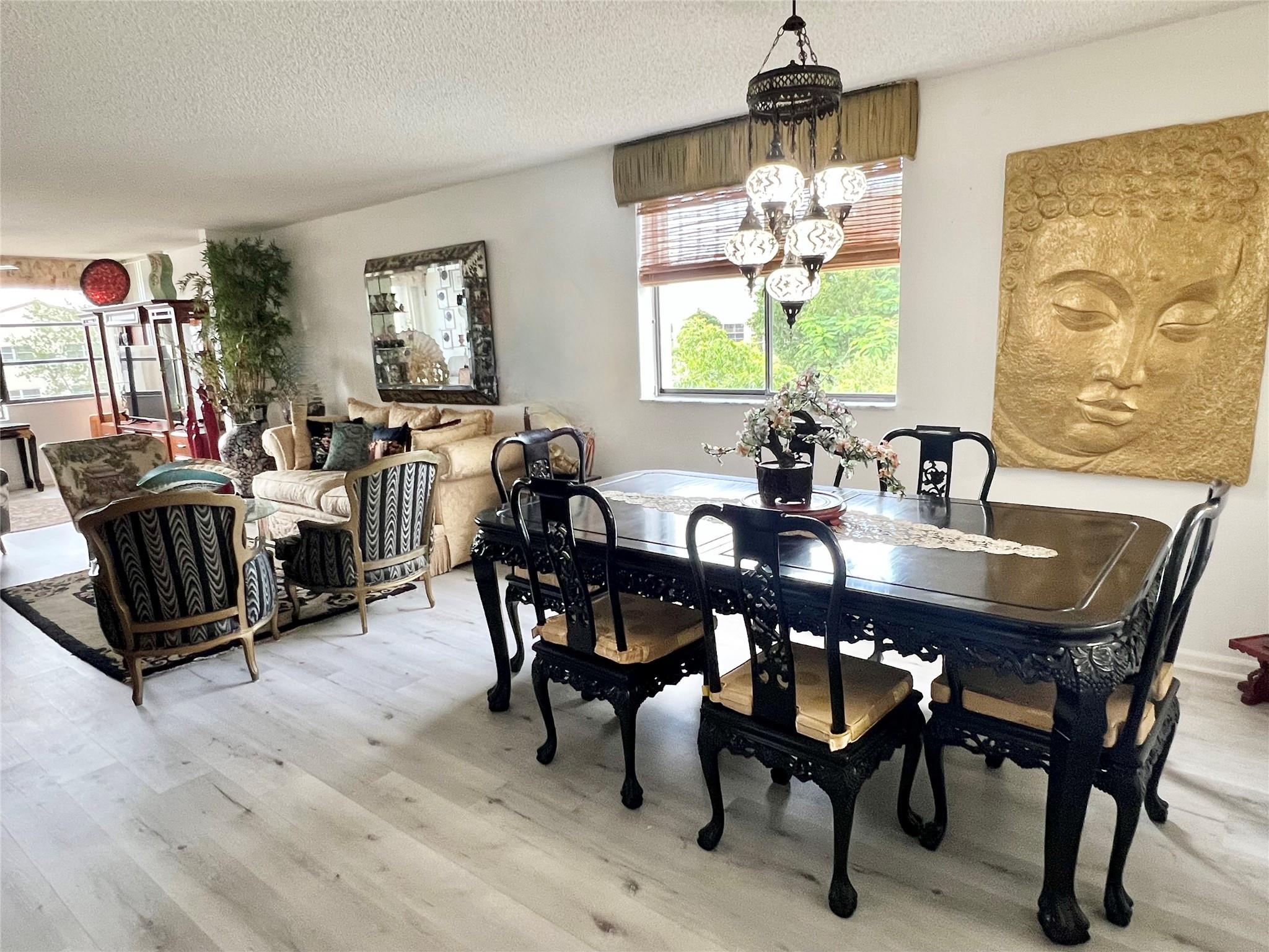 Kings Point Clairmont - Residential