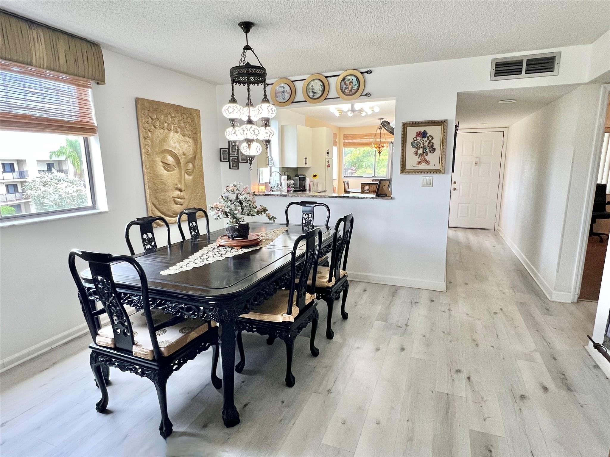 Kings Point Clairmont - Residential