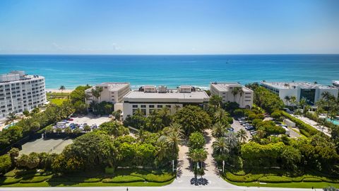 A home in South Palm Beach