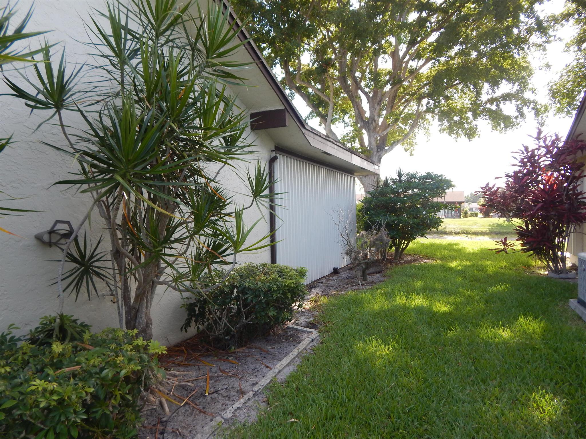 6239 Lakemont Circle