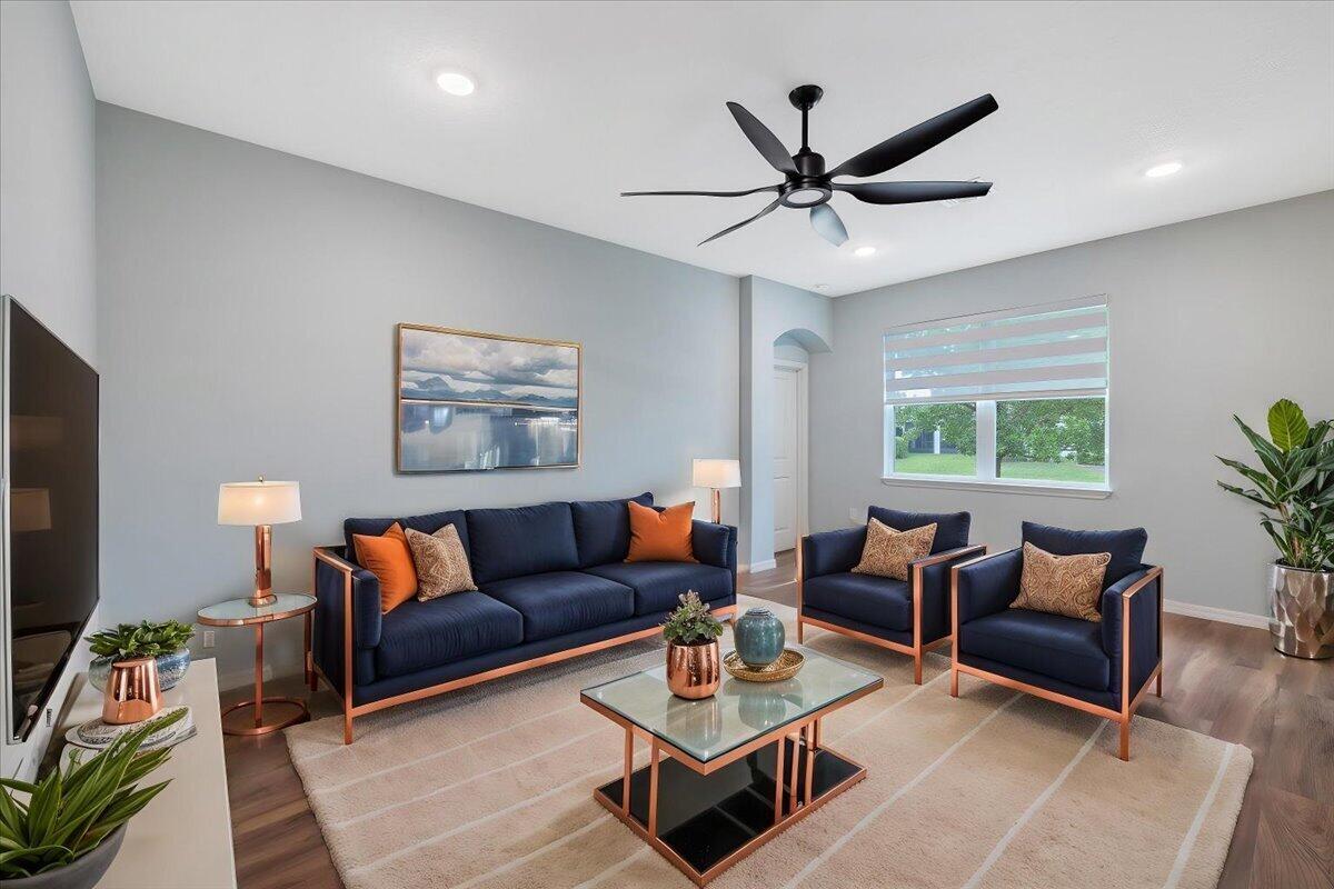 313 Sandcrest Circle