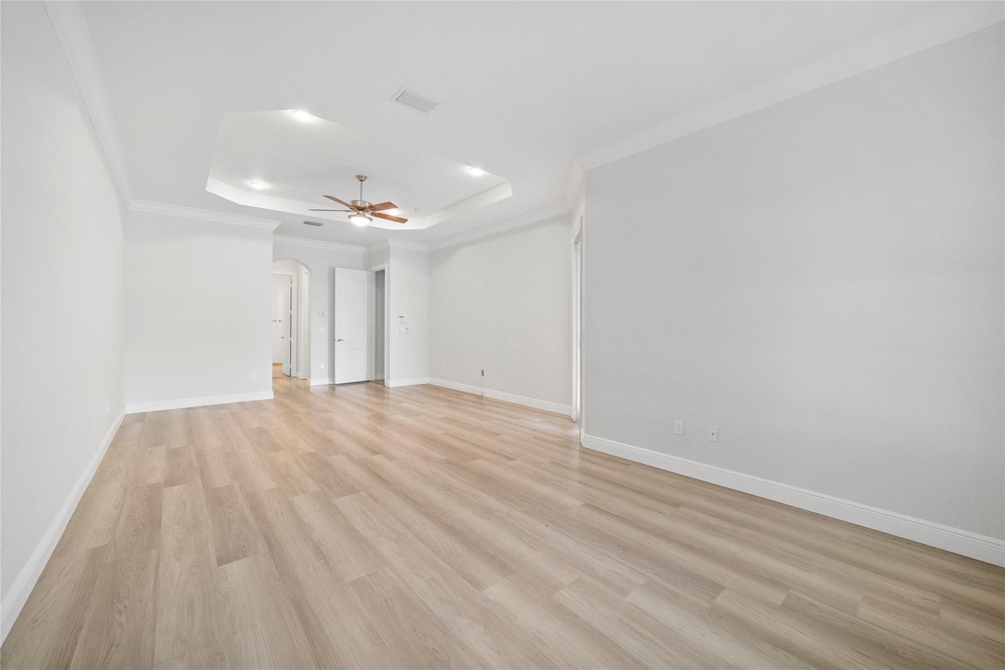 Debuys 180-147 B - Residential Lease