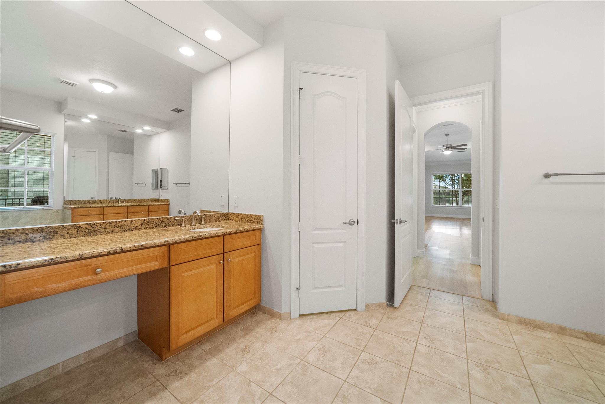 Debuys 180-147 B - Residential Lease