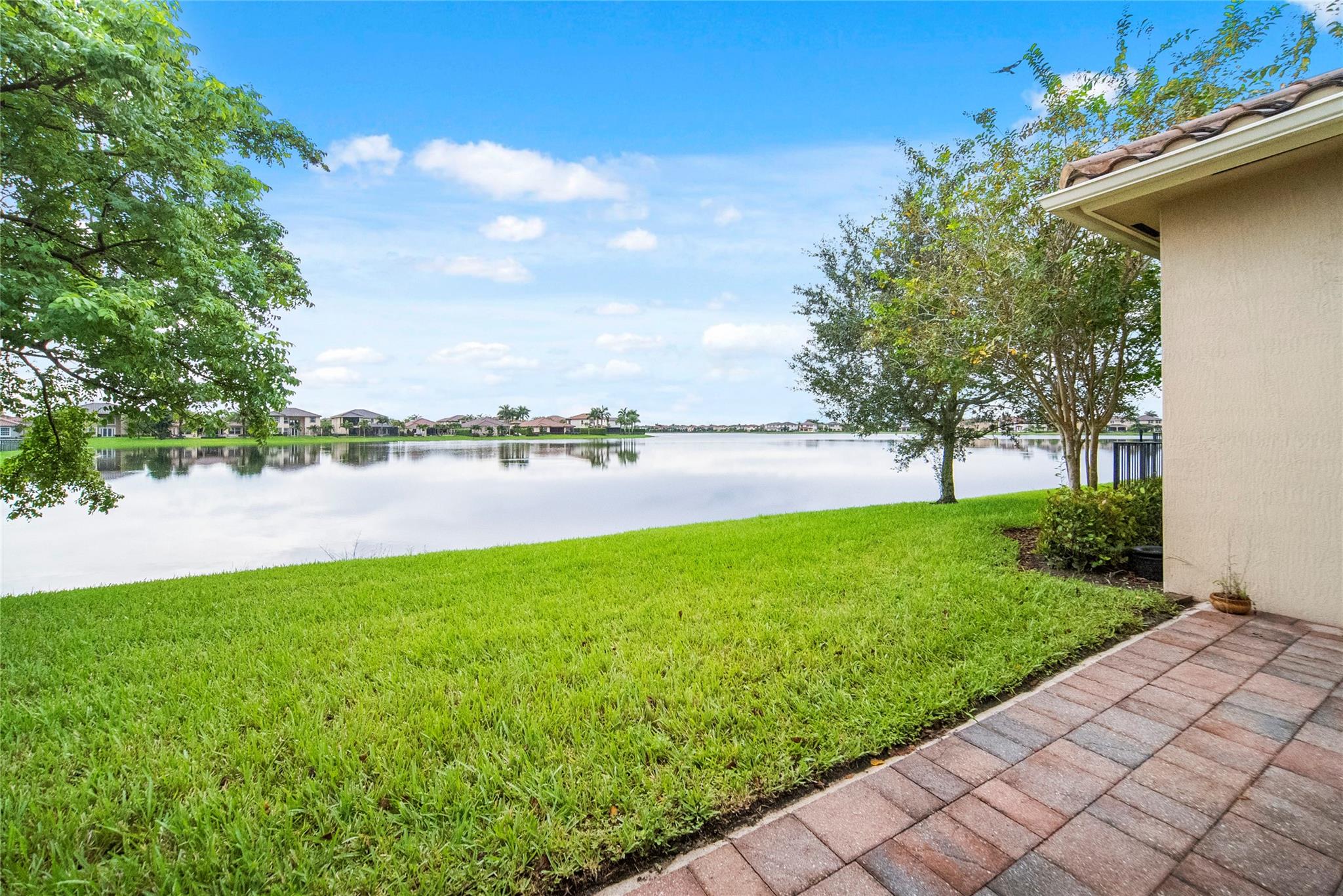 Debuys 180-147 B - Residential Lease