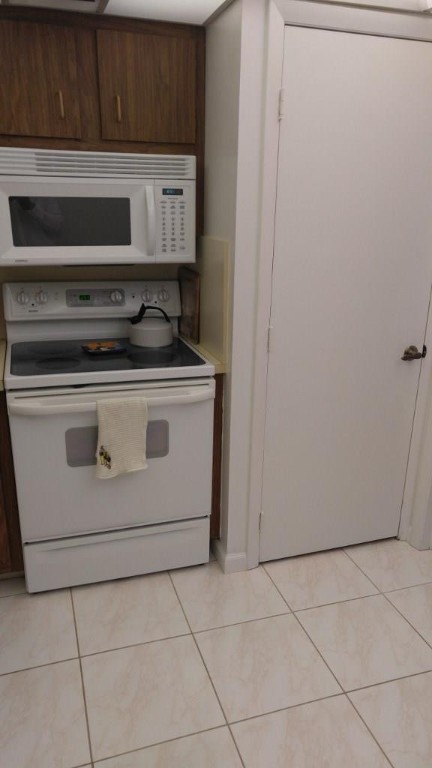 Manors of Inverrary - Residential