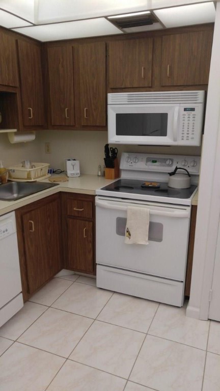 Manors of Inverrary - Residential