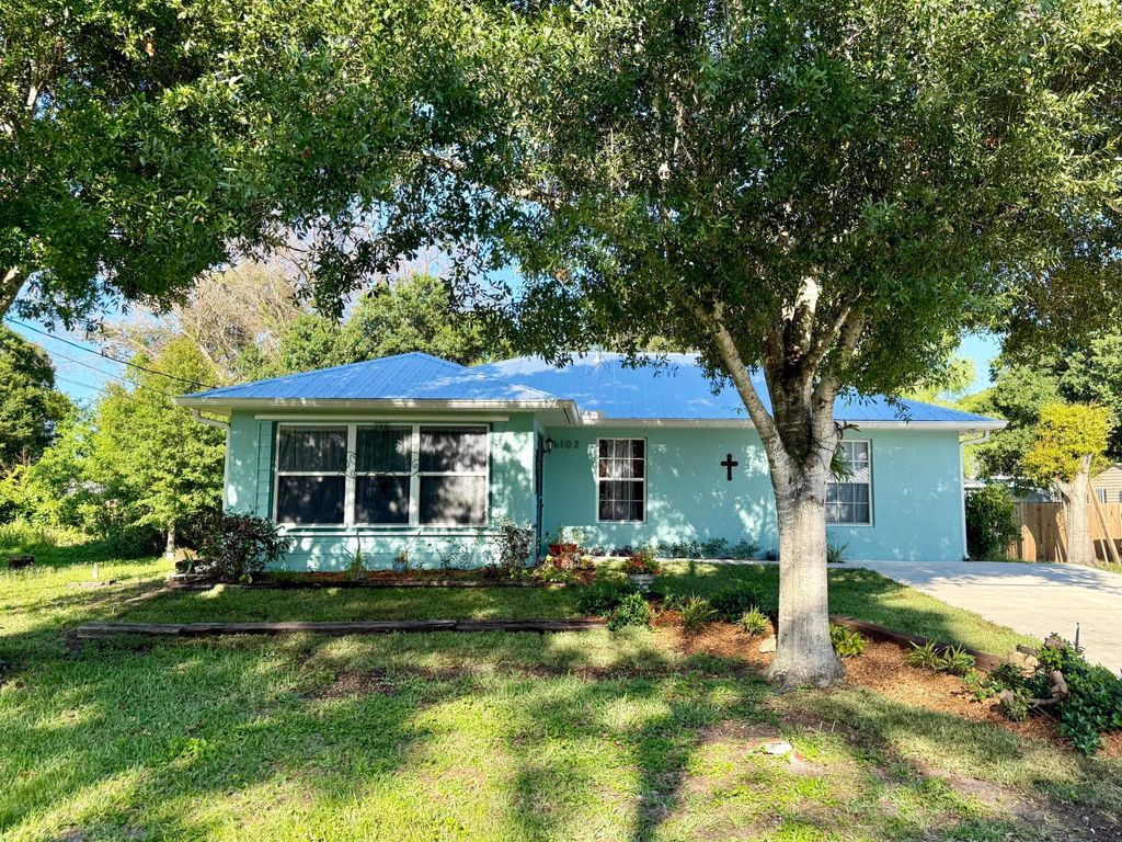 Photo of 6102 Bamboo Drive, Fort Pierce, FL 34982 (MLS # B26030083)