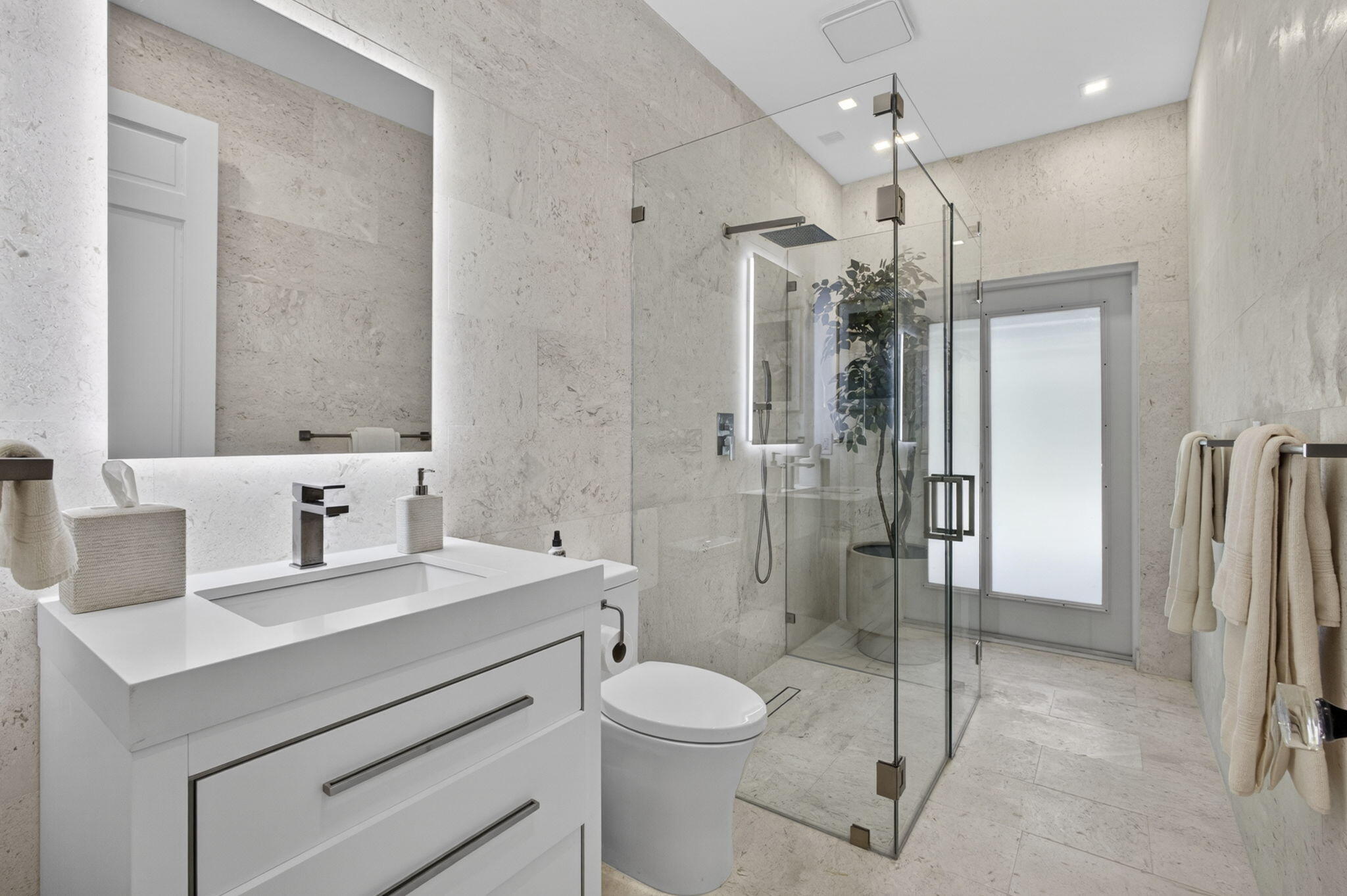 MYSTIC COVE - Residential Lease