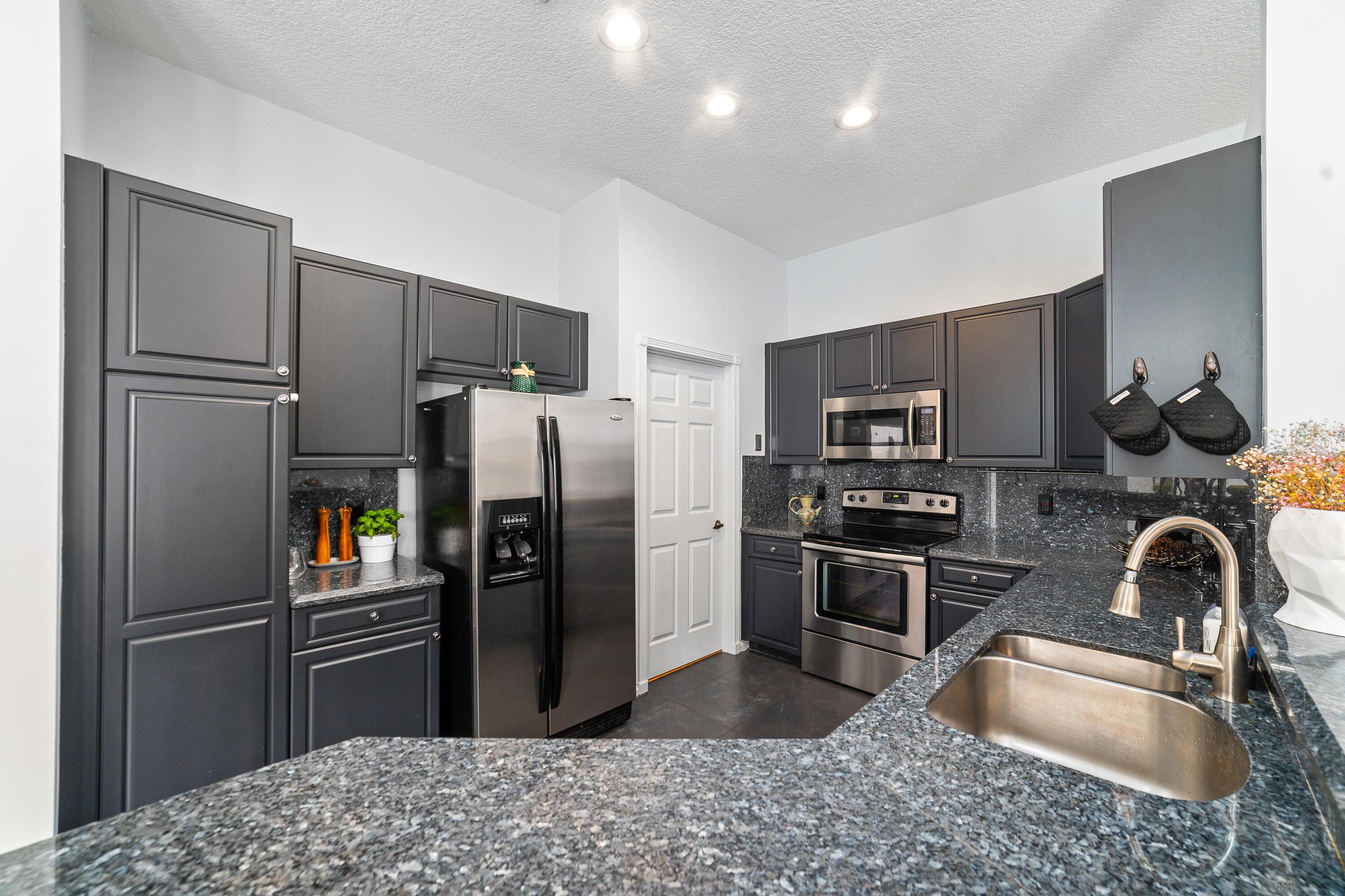 CLASSICS AT BEAR LAKES - Residential