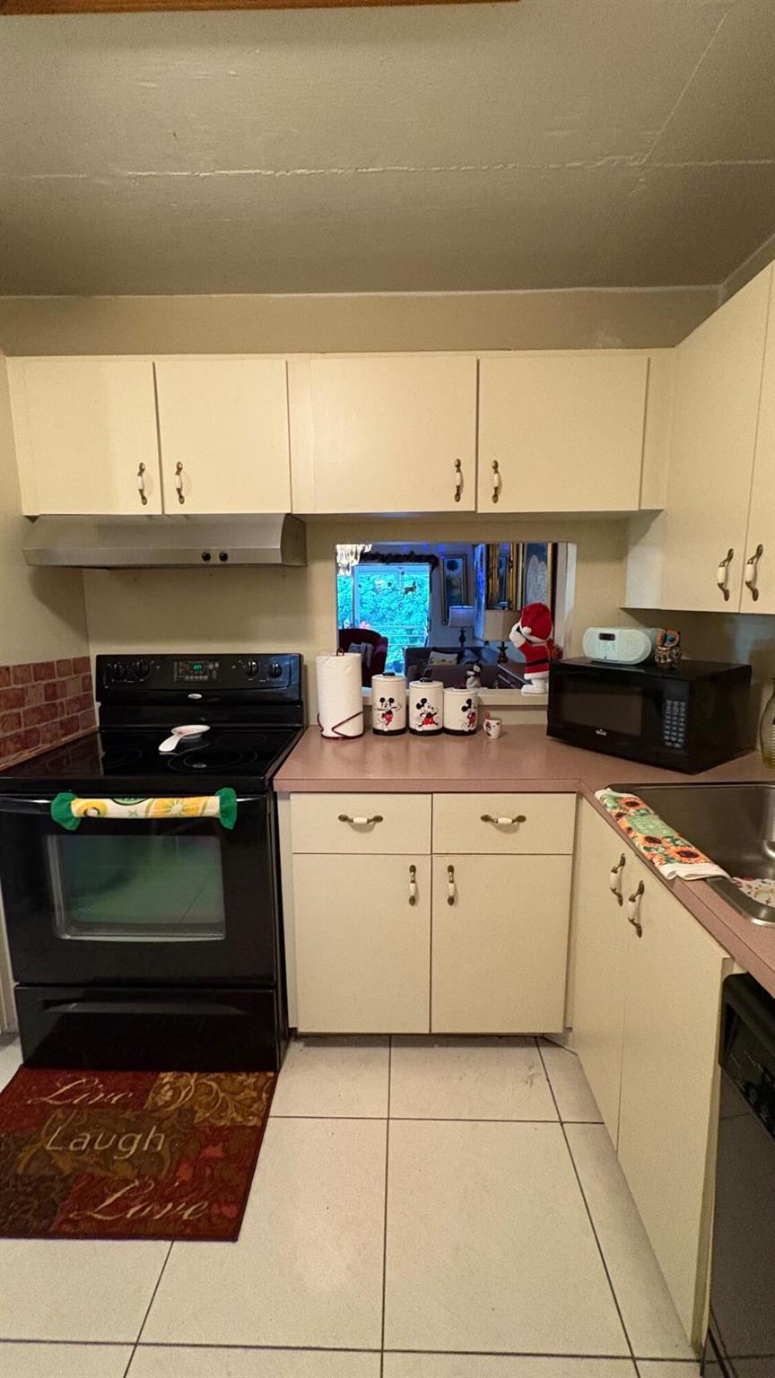 HOLIDAY SPRINGS VILLAGE 2 - Residential