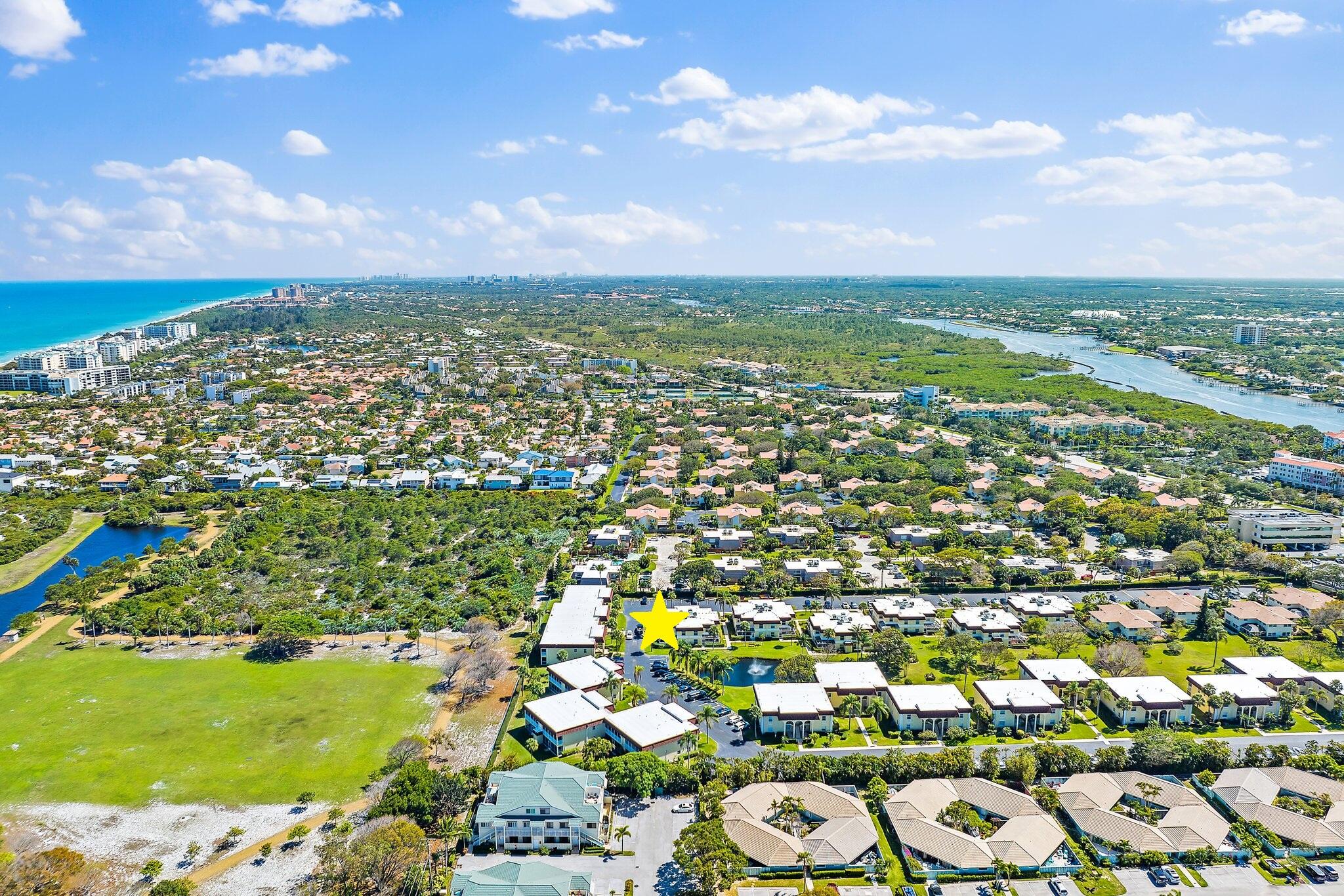 VILLAS ON THE GREEN CONDO - Residential