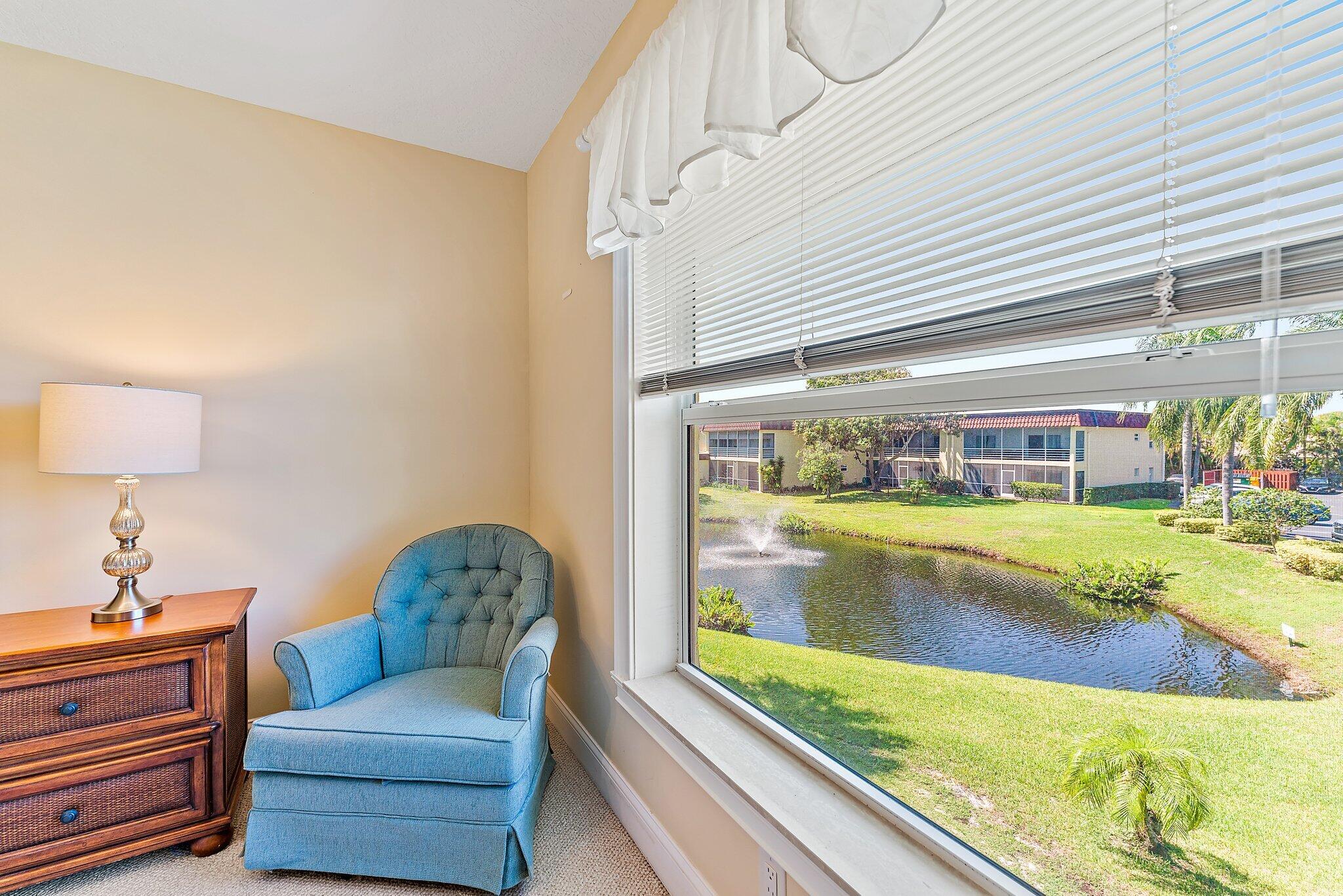 VILLAS ON THE GREEN CONDO - Residential