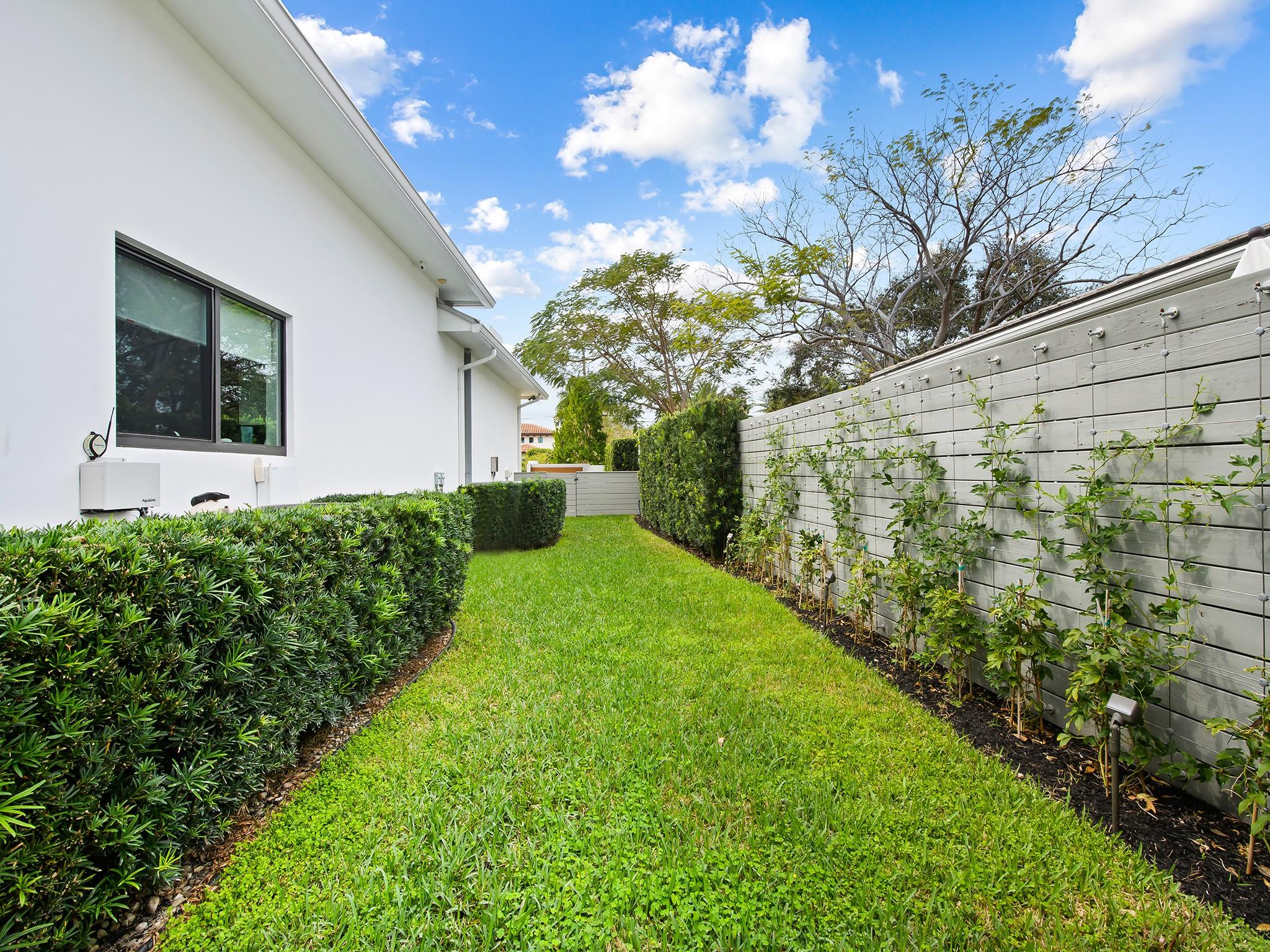 Coral Ridge - Residential