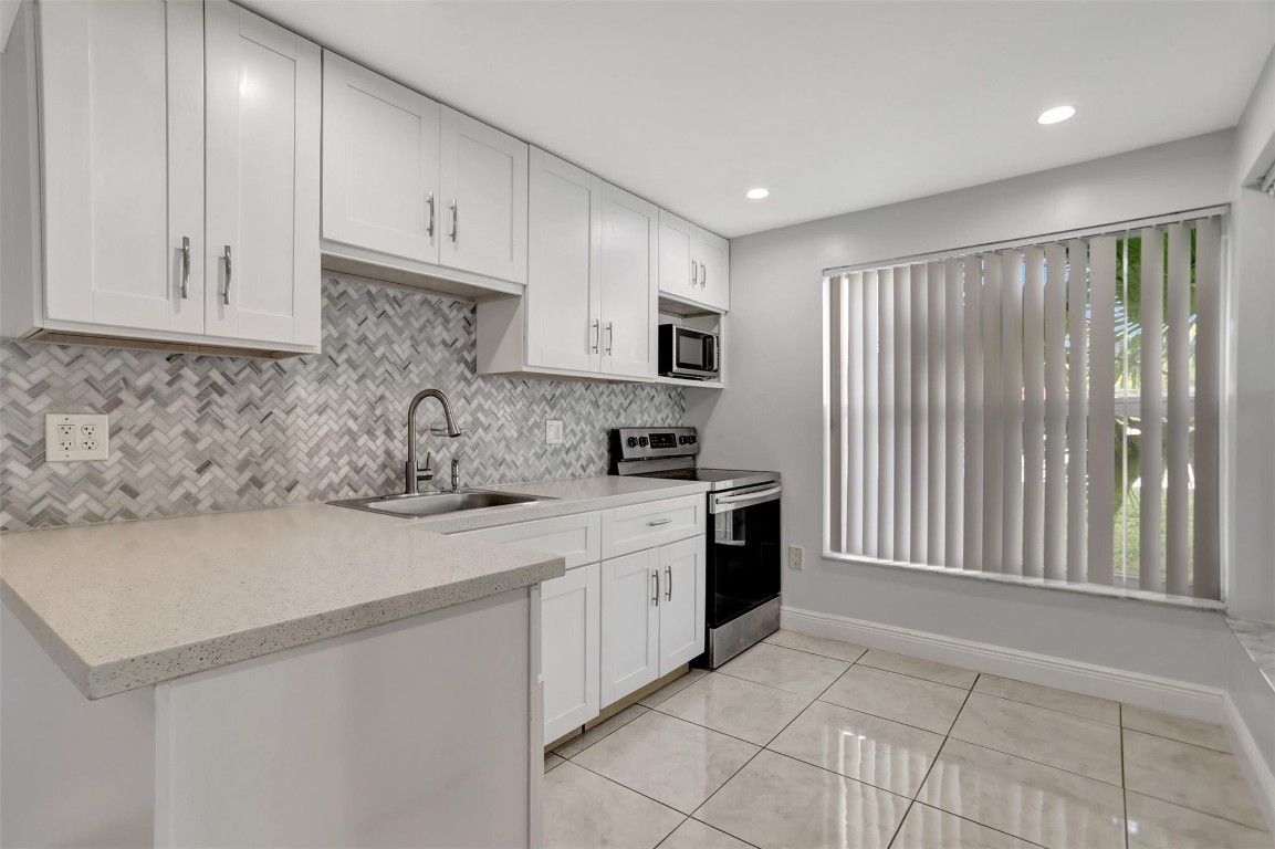 Manors of Inverrary - Residential