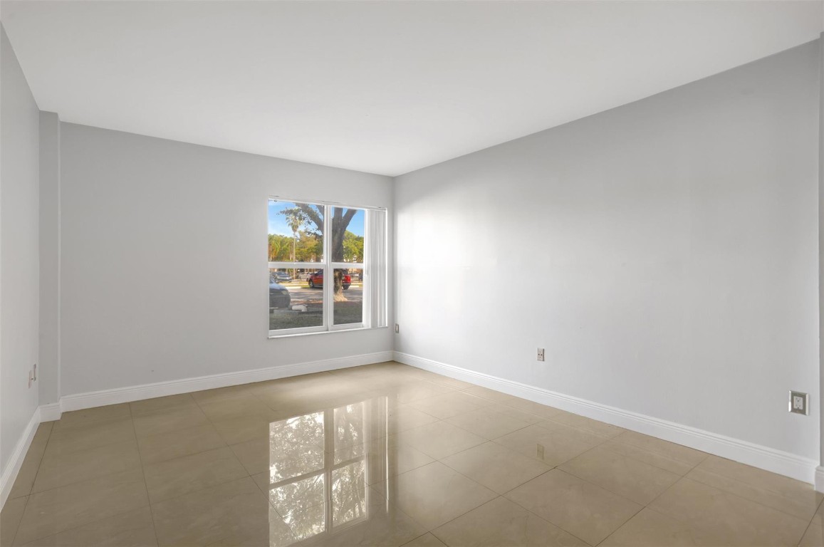 Manors of Inverrary - Residential