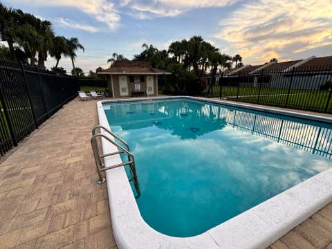 Tiny photo for 10295 Boca Bend W #L4, Boca Raton, FL 33428 (MLS # B26054317)