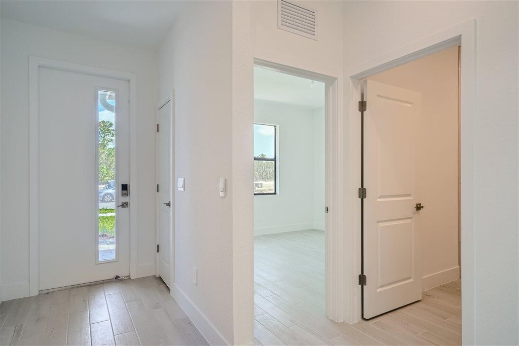 Photo of 6661 SE Park Trace Drive, Stuart, FL 34997 (MLS # R10980525)