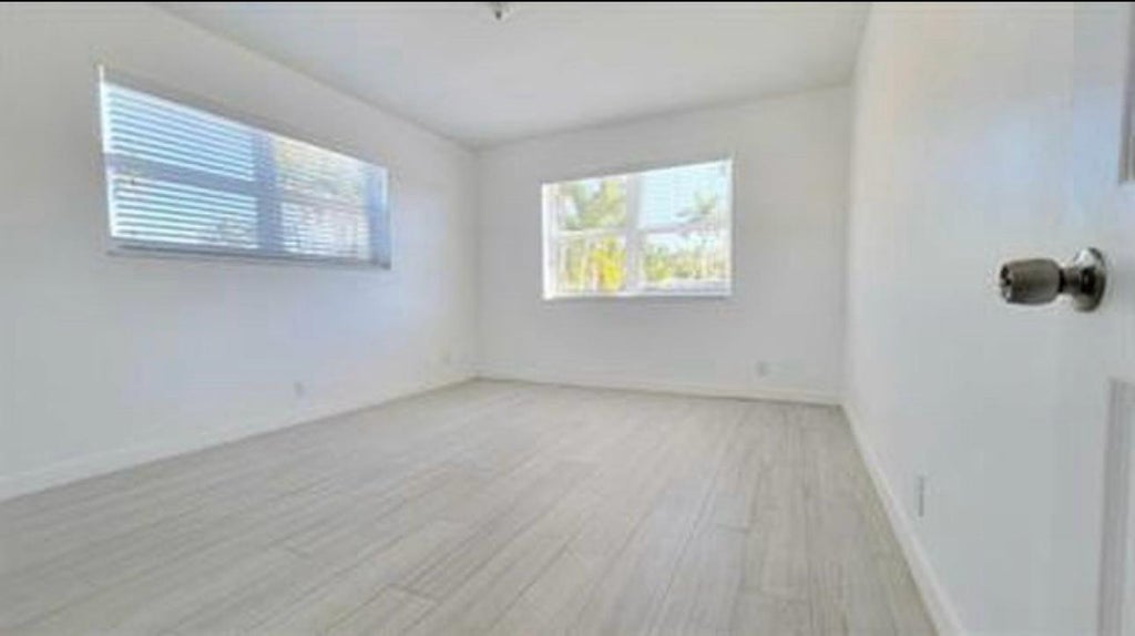 Photo of 930 N 14TH Court #15, Hollywood, FL 33020 (MLS # B26055259)
