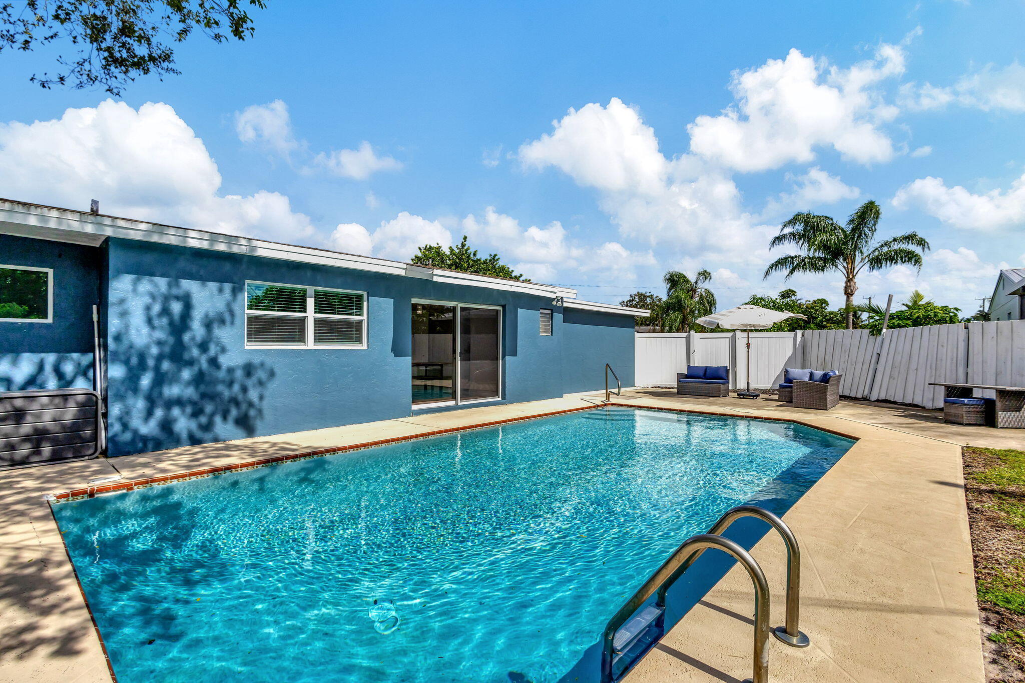 PALM BEACH SQUARE UNIT 2 - Residential